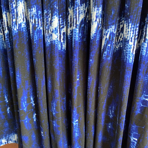 Stunning Calvin Klein Flowing Halter Dress High Heavy Quality Fabric Siz… - Picture 4 of 11